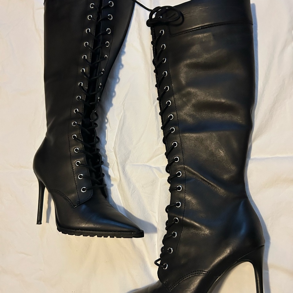 Steve Madden Black Lace-Up Heeled Boots